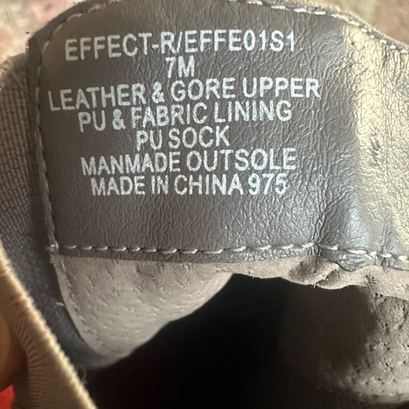 Steve Madden suede booties that were worn twice around the city. Basically new! - Picture 4 of 5